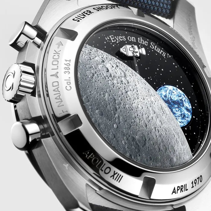 This is a wristwatch commemorating the 50th anniversary of the Snobby Silver Award.
