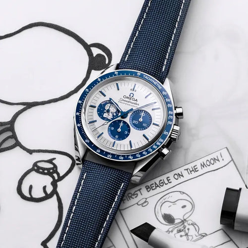 This is a wristwatch commemorating the 50th anniversary of the Snobby Silver Award.