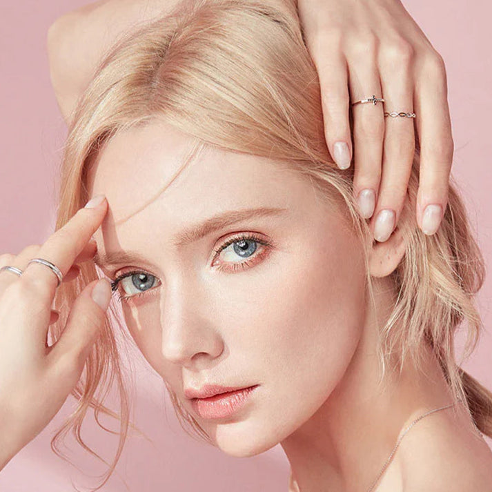 Limited Stock ⏰️！ 24H Full-Coverage Concealer Pen – Lightweight & Blendable Formula